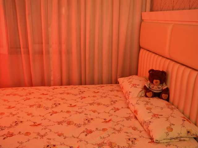 LiaGotti's BongaCams show and profile