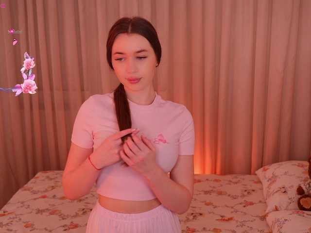 LiaGotti's BongaCams show and profile