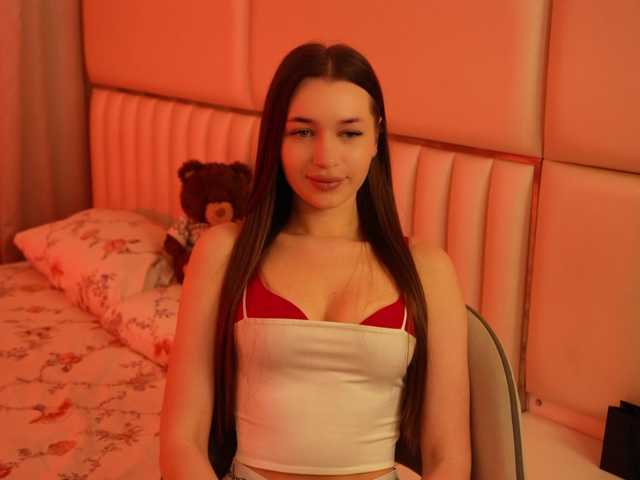 LiaGotti's BongaCams show and profile