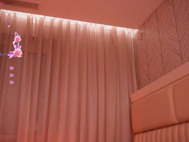 LiaGotti's BongaCams show and profile