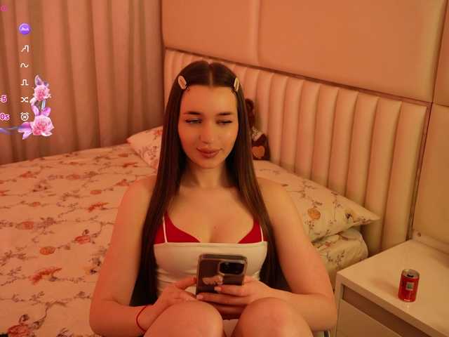 LiaGotti's BongaCams show and profile