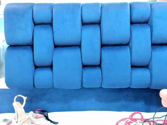 MicaelaSweet webcam