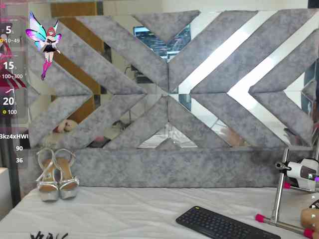 MicaelaSweet webcam