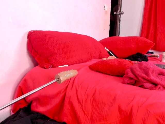 emyhouston00's BongaCams show and profile