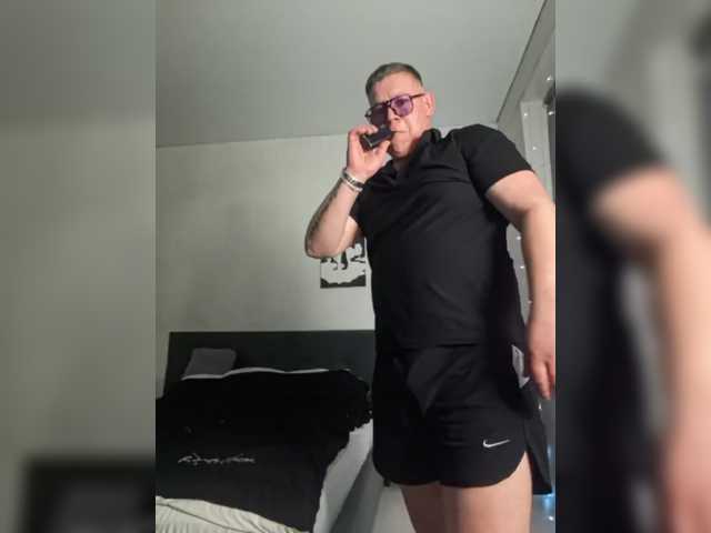 OlyaKolya's BongaCams show and profile