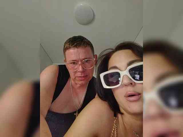 hot webcam OlyaKolya