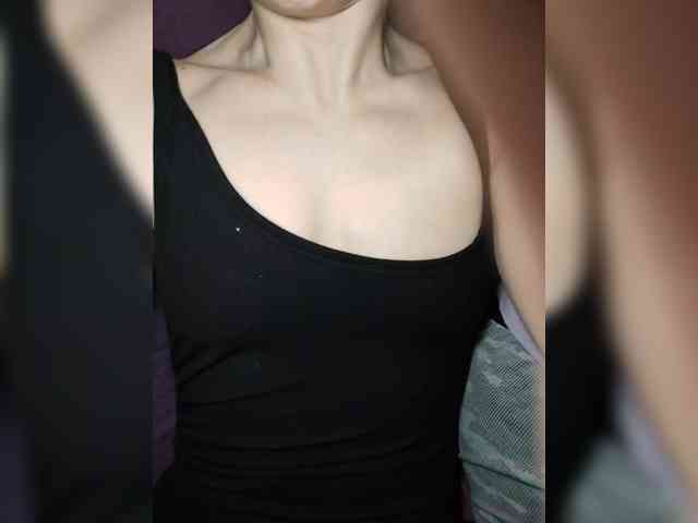 WILD-love-WILD webcam