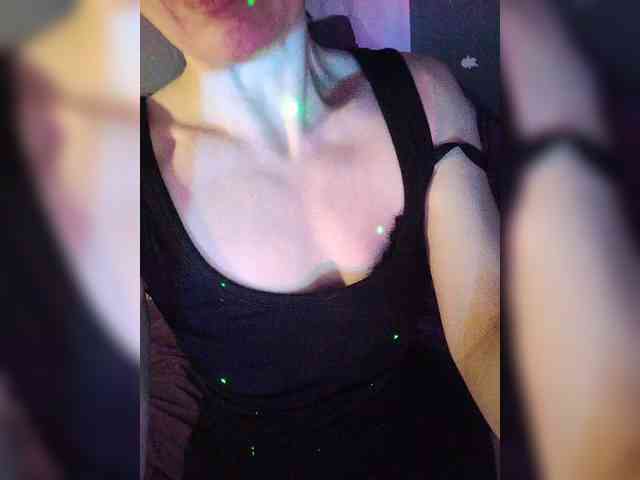 WILD-love-WILD webcam