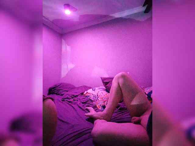 WILD-love-WILD webcam