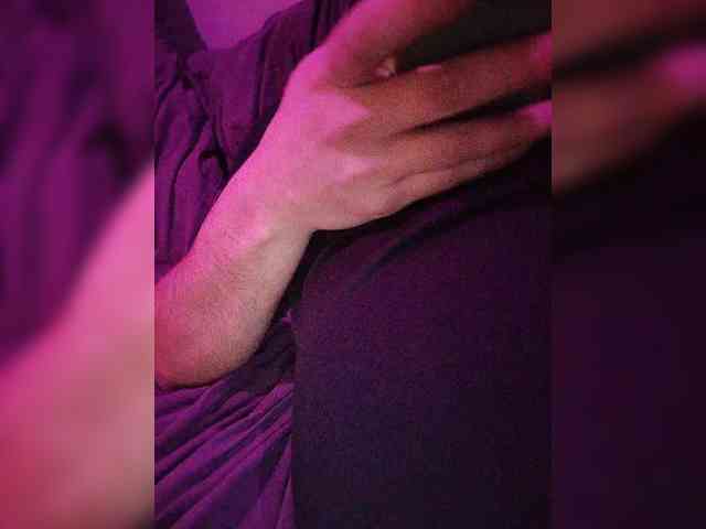 WILD-love-WILD webcam