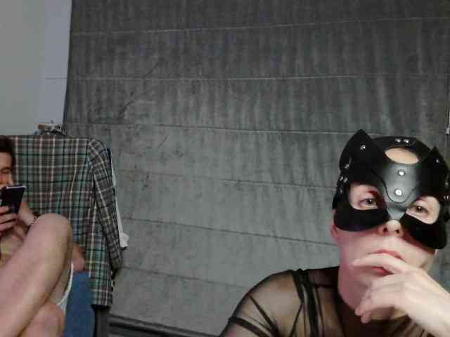 WILD-love-WILD webcam