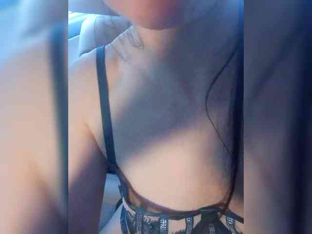 WILD-love-WILD webcam