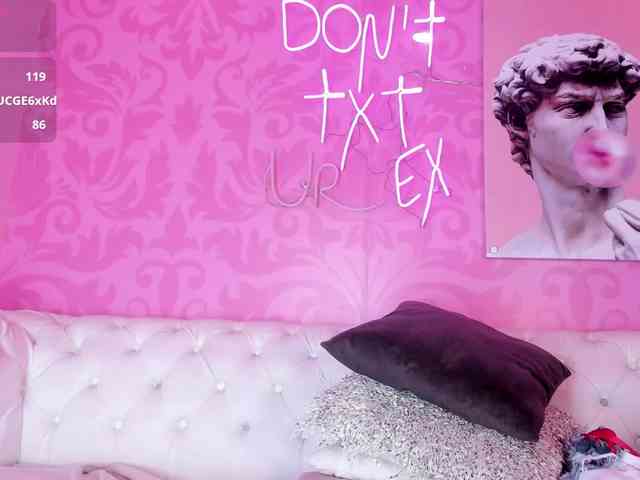 Hailey-Fox webcam