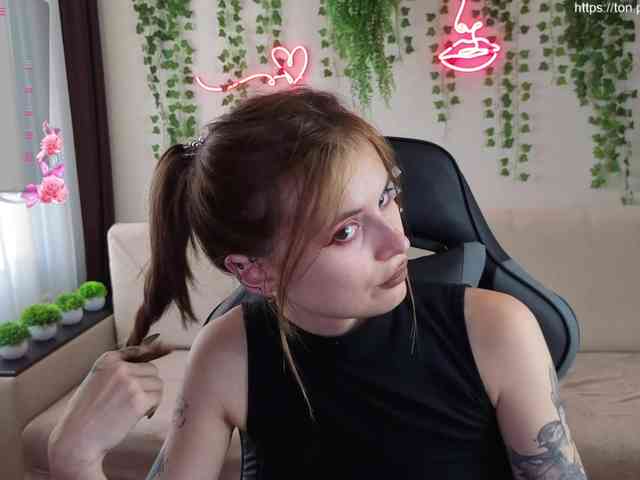 AliceMonta webcam