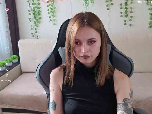 AliceMonta webcam