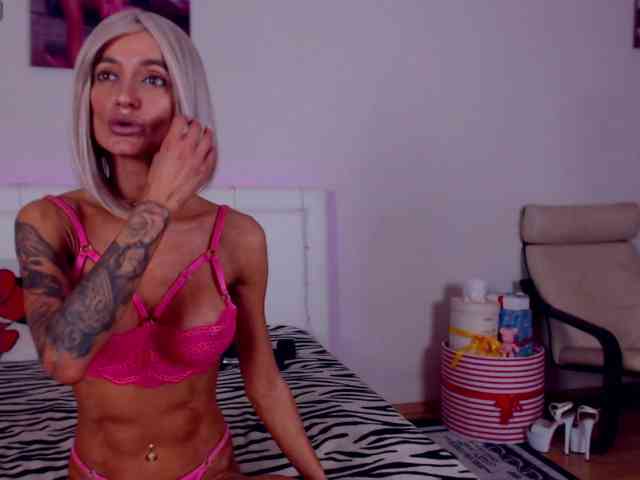 SonjaRay webcam