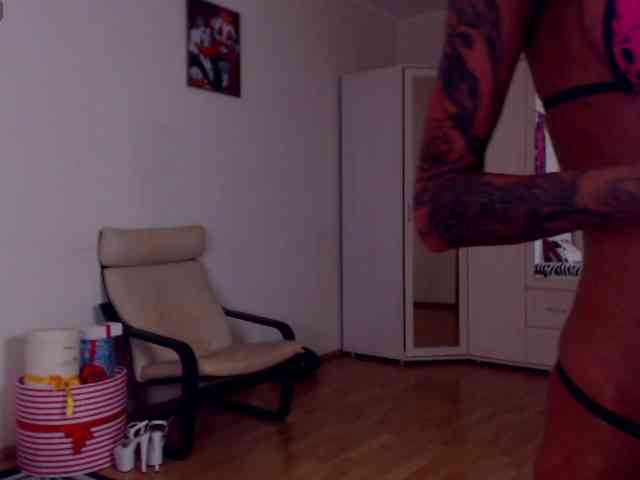 SonjaRay webcam