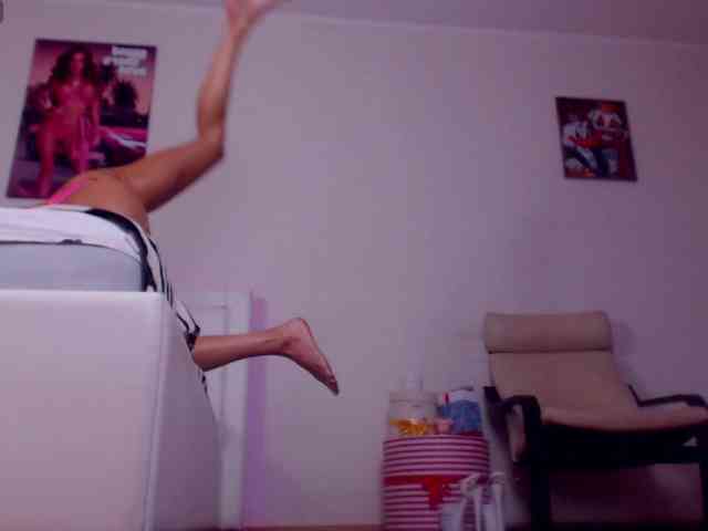 SonjaRay webcam