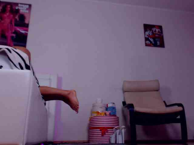 SonjaRay webcam