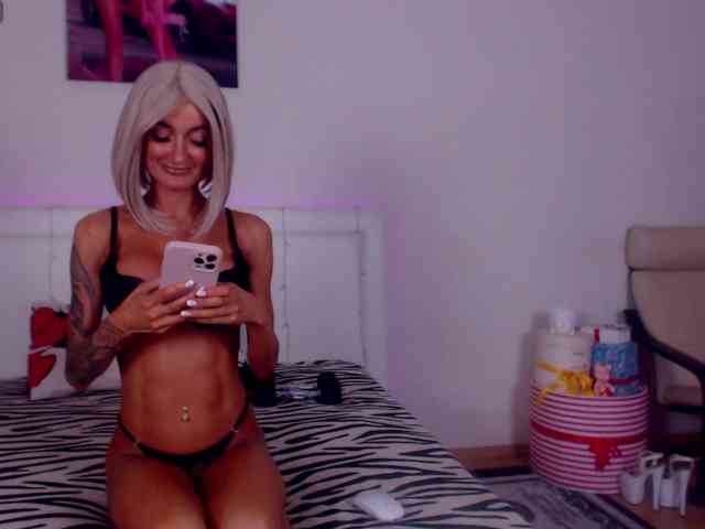 SonjaRay webcam