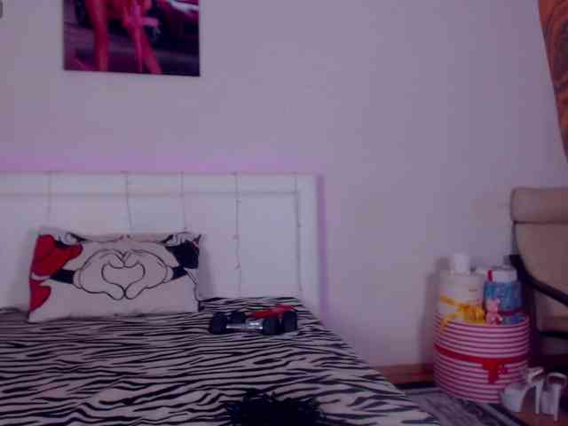 SonjaRay webcam
