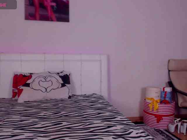 SonjaRay webcam