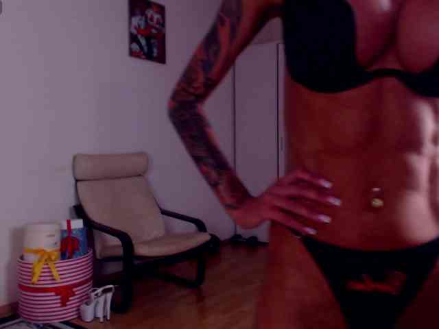 SonjaRay webcam