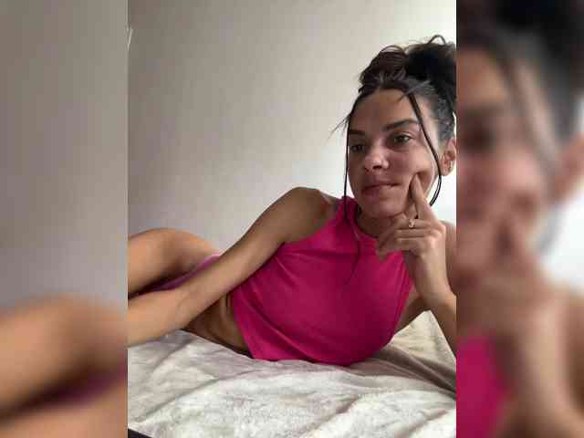 AntonyaRossa webcam