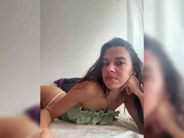 AntonyaRossa webcam