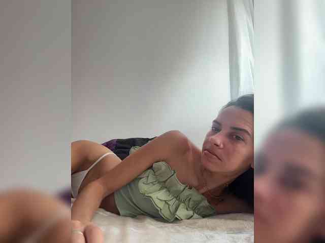 AntonyaRossa webcam