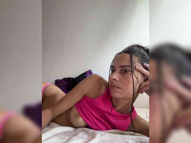 AntonyaRossa webcam