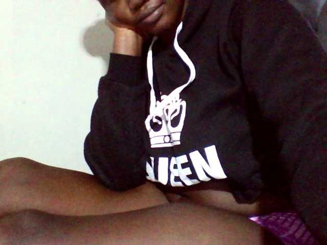 Sexyyves's BongaCams show and profile