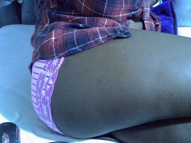 Sexyyves's BongaCams show and profile