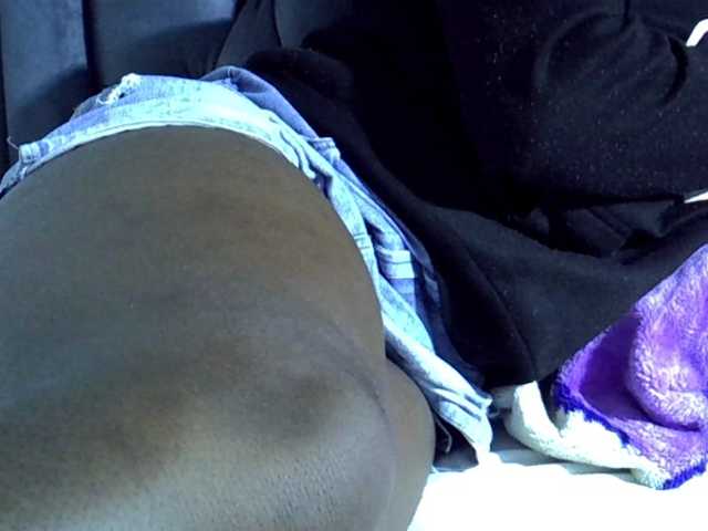 Sexyyves's BongaCams show and profile