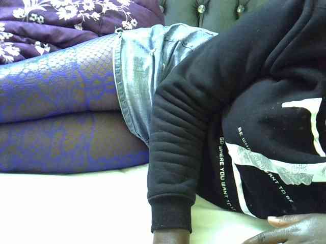 Sexyyves webcam