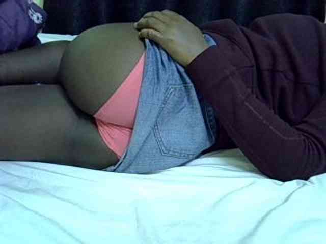 Sexyyves webcam