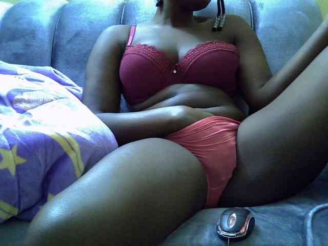 Sexyyves webcam