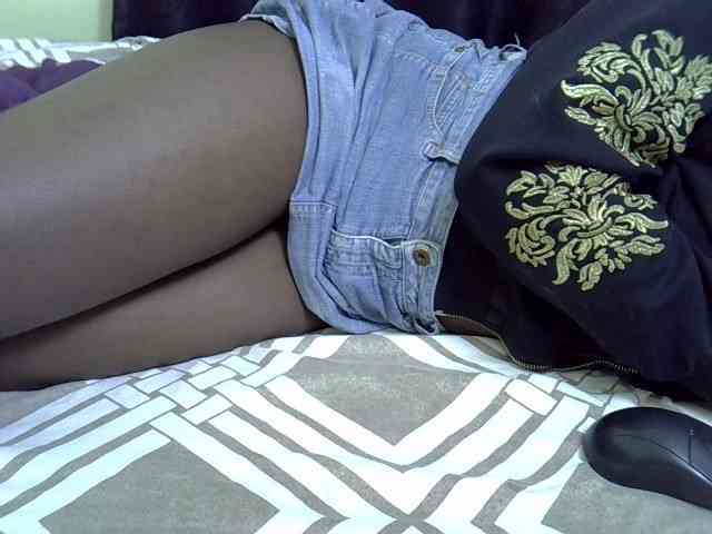 Sexyyves webcam