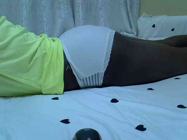 Sexyyves webcam