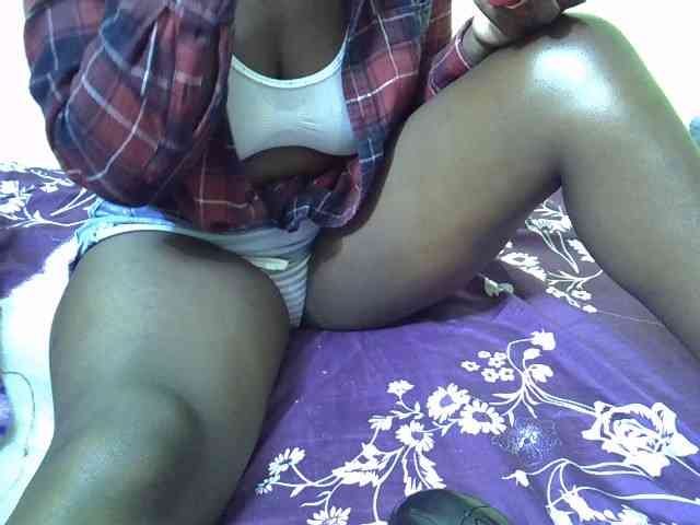 Sexyyves webcam