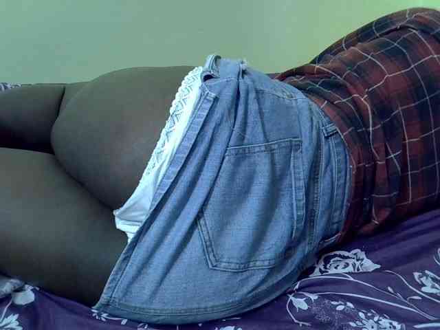 Sexyyves webcam