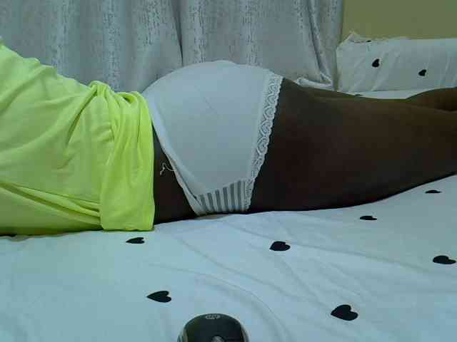 Sexyyves webcam