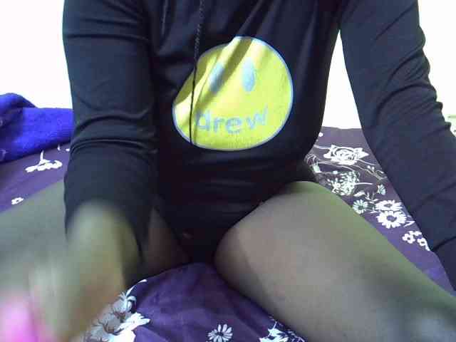 Sexyyves webcam