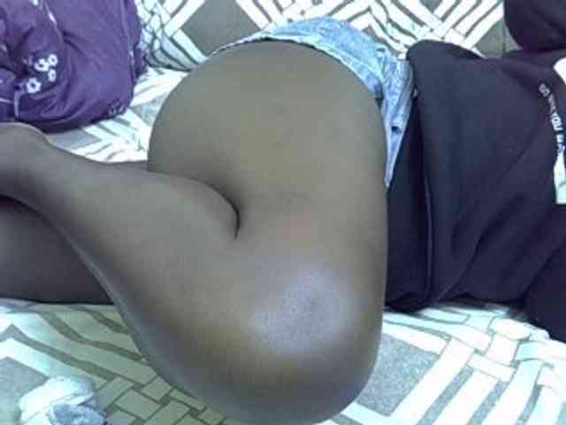 Sexyyves webcam
