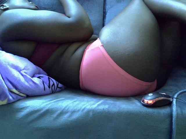 Sexyyves webcam