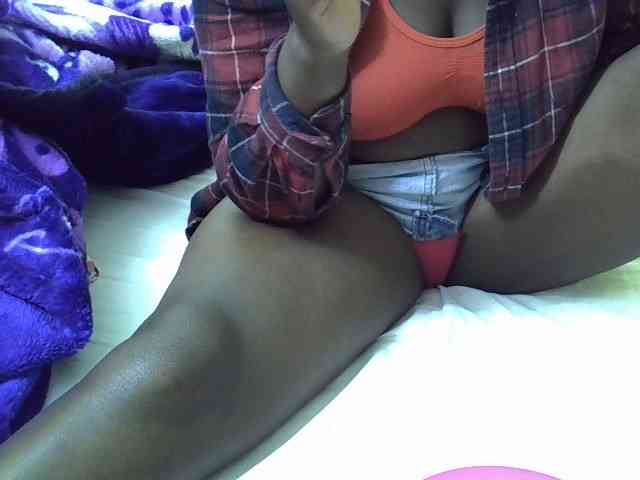 Sexyyves webcam