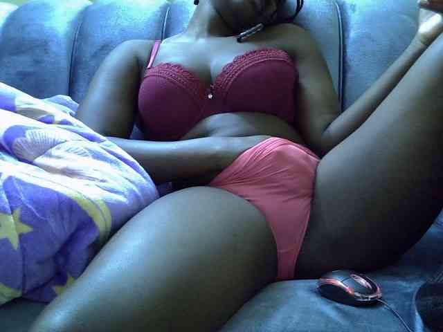 Sexyyves webcam