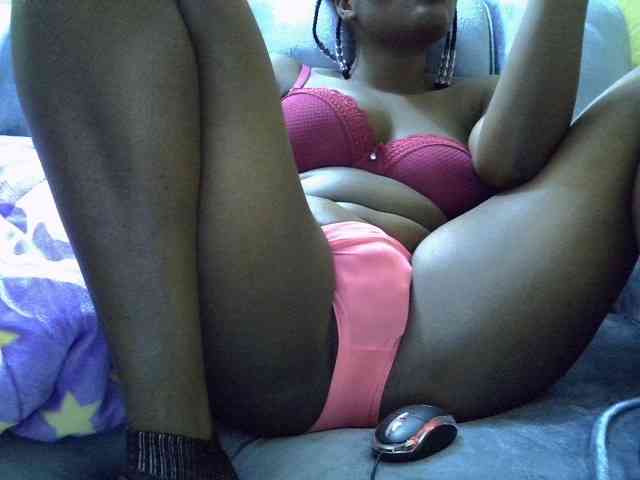 Sexyyves webcam
