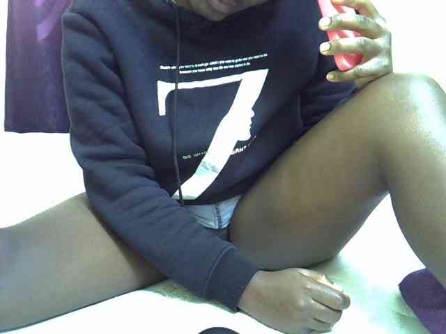 Sexyyves webcam