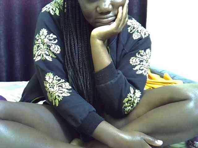 Sexyyves webcam